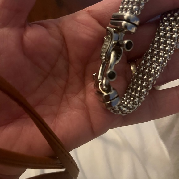 Bengal bracelet with hock inlaid with small black ston. In good condition - Picture 4 of 9